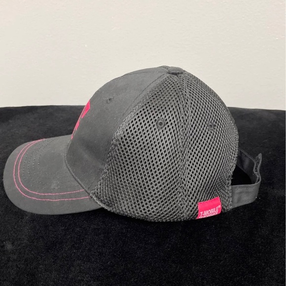 (NWOT) T-Mobile Baseball Cap - Picture 3 of 6